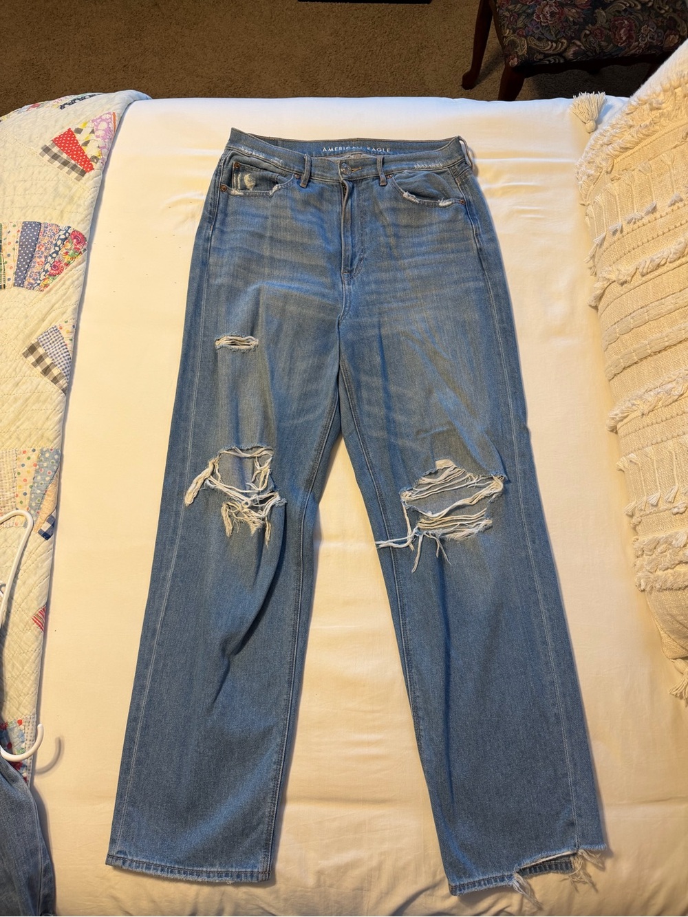 American Eagle Outfitters Light Blue Boyfriend Ripped Jeans